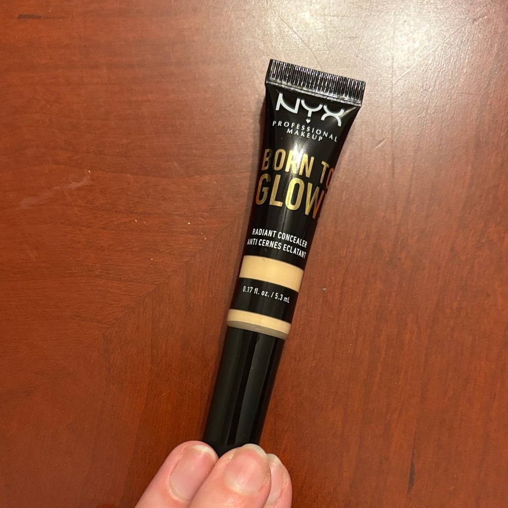 NYX Born to Glow Radiant Concealer - Vanilla
